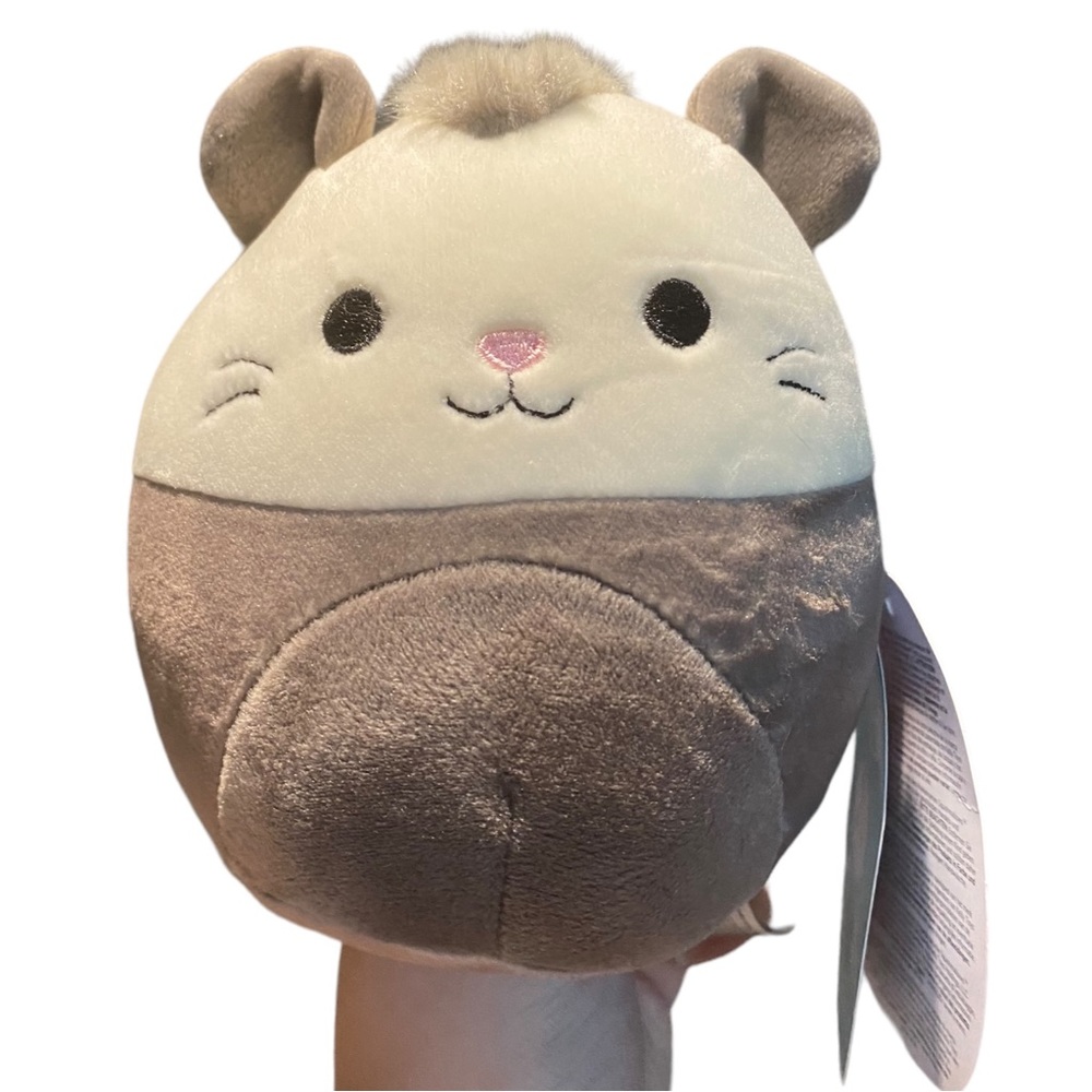 BNWT Squishmallows Luanne the Possum 5” Rare Canadian Exclusive